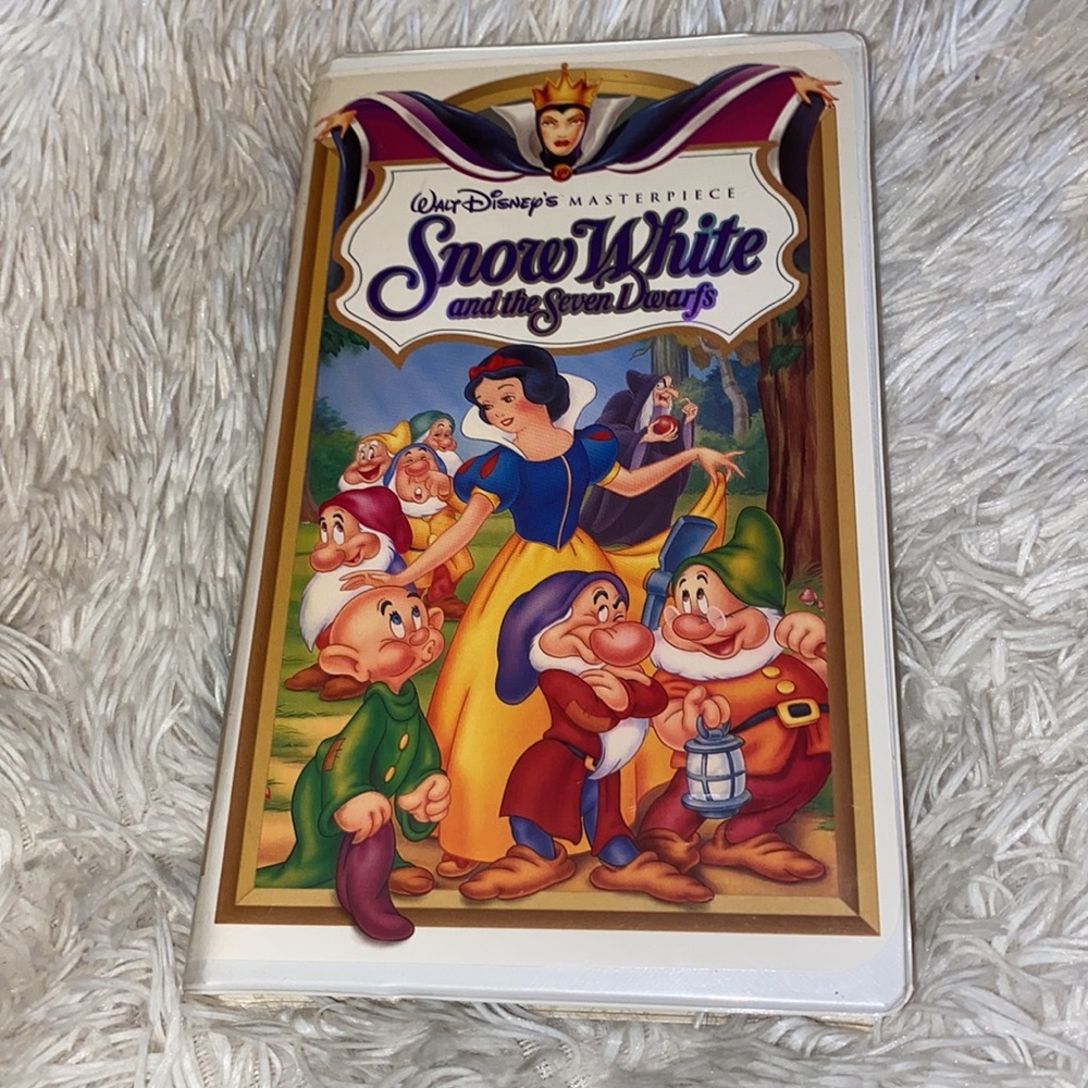 Vintage VHS tape Snow White and the seven dwarfs Walt Disney very good condition